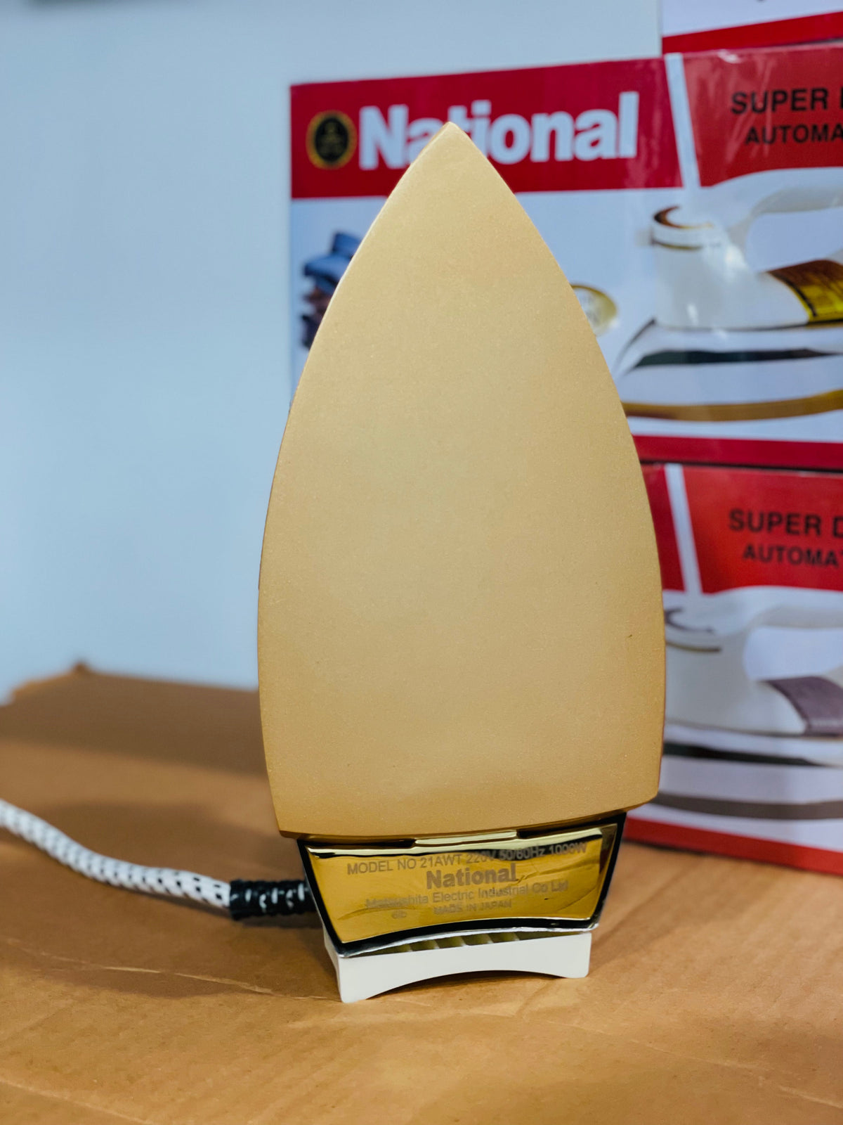 National Automatic Gold Iron 1000W | Japanese Heavy Duty Dry Iron | Non-Stick Gold Plated Soleplate